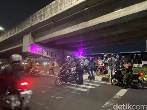 Bus Transjakarta Sempat Tersendat saat Tawuran di Klender Jaktim Pecah