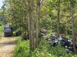 5 Truk Buang Sampah di Saptosari dari Depo Mandala Krida, DLH No Comment