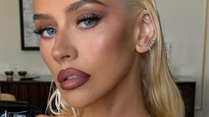 8 Foto Terbaru Christina Aguilera Setelah Digosipkan Diet Ozempic & Facelift