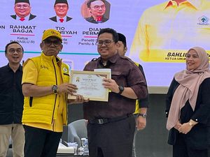 Jelang Pencoblosan, Golkar Luncurkan Buku Panduan Saksi Pilkada Jelang Pencoblosan, Golkar Luncurkan Buku Panduan Saksi Pilkada