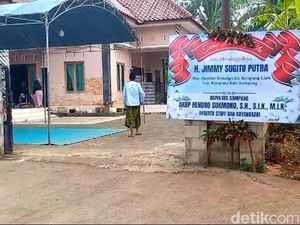 Istri Korban Minta Polisi Usut Tuntas Kasus Pembacokan Saksi Cabup Sampang Istri Korban Minta Polisi Usut Tuntas Kasus Pembacokan Saksi Cabup Sampang