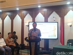 Luhut: Ada yang Ngomong Jokowi Langgar Konstitusi, Tidak Ada Semua Itu
