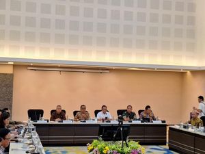 Menko PMK Pratikno Pimpin Rakor Persiapan Nataru