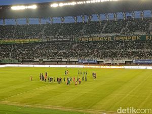 Momen Rizky Ridho Nyanyi Song For Pride Persebaya Bersama Bonek Momen Rizky Ridho Nyanyi Song For Pride Persebaya Bersama Bonek