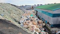Pabrik Daur Ulang di Korsel Terbengkalai, Sampah Plastik Menggunung
