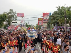 Pawai Bareng Luthfi-Yasin di Karanganyar, Jokowi: Sambutannya Luar Biasa
