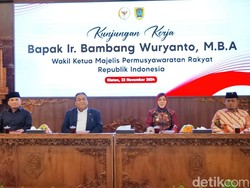 Pimpinan MPR Bambang Pacul Kunker-Beri Pesan di Klaten, Bupati: Kita Teladani