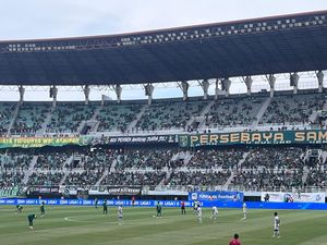 Hasil Liga 1: Comeback, Persebaya Pecundangi Persija 2-1