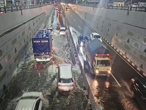 Waspada Dab! Underpass Kentungan Tergenang Malam Ini Waspada Dab! Underpass Kentungan Tergenang Malam Ini