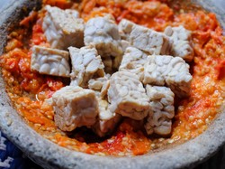 Resep Sambal Tempe Kukus yang Pedas Gurih Untuk Menu Diet