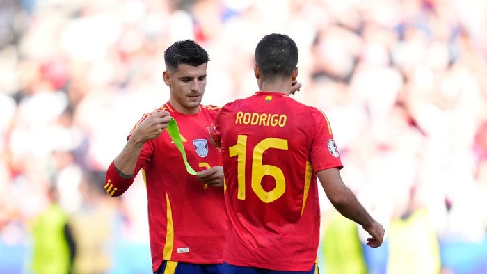 Alvaro Morata centre-forward of Spain and Atletico de Madrid and Rodrigo Hernandez defensive midfield of Spain and Manchester City during the UEFA EURO 2024 group stage match between Spain and Croatia at Olympiastadion on June 15, 2024 in Berlin, Germany. (Photo by Jose Breton/Pics Action/NurPhoto via Getty Images)