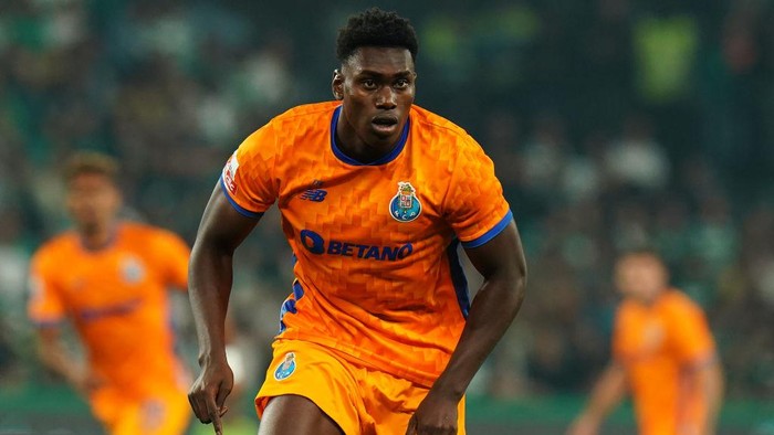 Samu Aghehowa LISBON, PORTUGAL - AUGUST 31: New signing Samu Aghehowa of FC Porto during the Liga Portugal Betclic match between Sporting CP and FC Porto at Estadio Jose Alvalade on August 31, 2024 in Lisbon, Portugal. (Photo by Gualter Fatia/Getty Images)