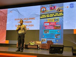 Polrestabes Surabaya Beri Edukasi Keselamatan Berkendara pada Mahasiswa Polrestabes Surabaya Beri Edukasi Keselamatan Berkendara pada Mahasiswa