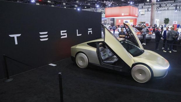 Tesla Cybercab Mejeng di Los Angeles Auto Show