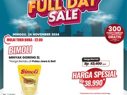 Minyak Goreng 2 Liter Harga Miring di Transmart Full Day Sale