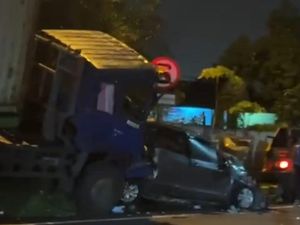 Kronologi Truk Tabrak 2 Mobil di Gerbang Tol Tanjung Mulia