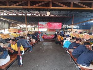 Warung Nasi Mak Eyot di Bandung, Serasa Kembali ke Tahun 90-an