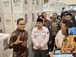 Wamendagri Bima Arya Kunjungi Gudang KPU Bogor, Cek Kesiapan Pilkada Wamendagri Bima Arya Kunjungi Gudang KPU Bogor, Cek Kesiapan Pilkada