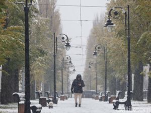 Serangan Rusia Bikin Sejutaan Warga Ukraina Hidup Gelap-gelapan