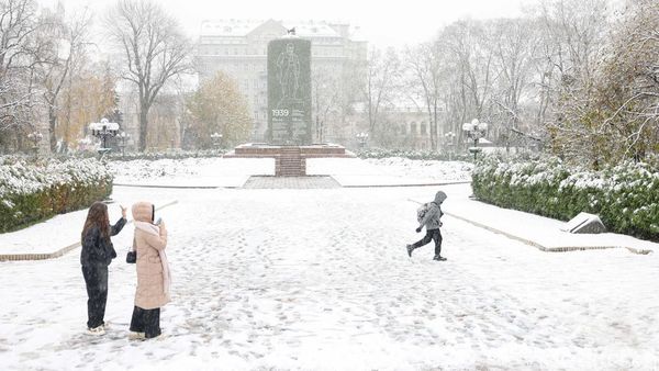 Warga Ukraina Hadapi Musim Dingin dan Serangan Rusia