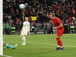 Bayern Vs Augsburg: Hat-trick Kane Bawa Die Roten Menang 3-0 Bayern Vs Augsburg: Hat-trick Kane Bawa Die Roten Menang 3-0