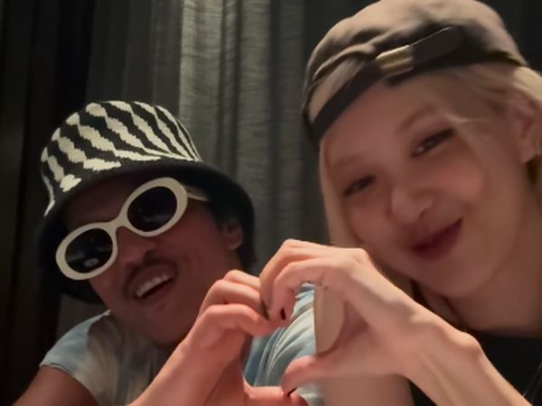 Potret Kedekatan Bruno Mars dan Rose BLACKPINK, Menang MAMA Awards 2024