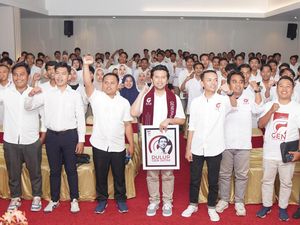 Bertemu Ratusan Milenial, Emil Dardak Pesan Jangan Golput! Bertemu Ratusan Milenial, Emil Dardak Pesan Jangan Golput!