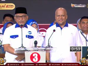 Video ASIH Tutup Debat dengan Pantun Burung Terbang Burung Cendrawasih Video ASIH Tutup Debat dengan Pantun Burung Terbang Burung Cendrawasih