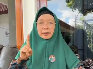 TGB Dukung Zul-Uhel, Ibunya Instruksikan Jemaah NWDI Dukung Rohmi-Firin TGB Dukung Zul-Uhel, Ibunya Instruksikan Jemaah NWDI Dukung Rohmi-Firin