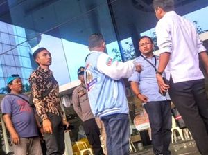 Paslon Karna-Khoirani Walk Out, Debat Ketiga Pilbup Situbondo Dibatalkan Paslon Karna-Khoirani Walk Out, Debat Ketiga Pilbup Situbondo Dibatalkan