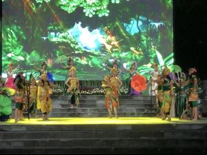 KPU Bali Tutup Kampanye Pilkada dengan Lakon Baratayuda