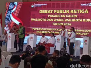 Debat Terakhir Pilwalkot Kupang, Jeriko Vs Jonas soal Aset Pemkot Debat Terakhir Pilwalkot Kupang, Jeriko Vs Jonas soal Aset Pemkot