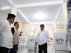 Pj Gubernur Sulbar Cek Logistik-Kesiapan Layanan Kesehatan Jelang Pilkada