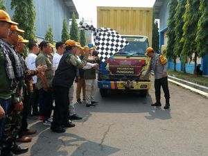 Polres Mojokerto Kawal Ketat Distribusi Logistik Pilkada di 18 Kecamatan Polres Mojokerto Kawal Ketat Distribusi Logistik Pilkada di 18 Kecamatan