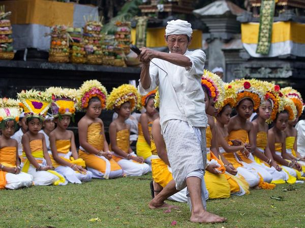 Potret Ngusaba Goreng, Ritual Syukur Panen Adat Bali