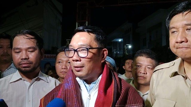 Highlight Dunia Hiburan InsertLive : Merasa Dirugikan, Ridwan Kamil Gugat Balik Lisa Mariana Rp105 Miliar