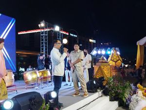 RK Cerita Pernah Digugat Rp 9 T Gegara Bubarkan Kelompok Radikal RK Cerita Pernah Digugat Rp 9 T Gegara Bubarkan Kelompok Radikal