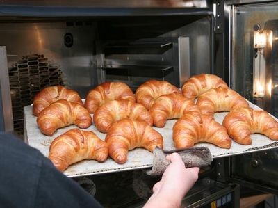 Lihat Lagi Nih! 10 Makanan yang Namanya Masih Sering Salah Diucapkan