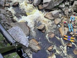 Terjebak di Batuan Sungai, Turis Diamputasi Selama Penyelamatan 20 Jam