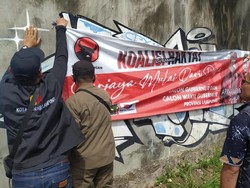 Masa Tenang Pilkada 2024, APK Cakada di Lampung Ditertibkan