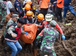 Video: Longsor Terjang Karo Sumut, 10 Orang Dilaporkan Hilang