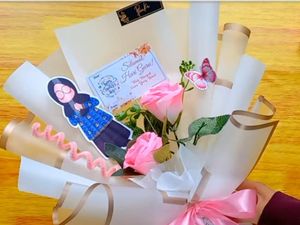 50 Ucapan Terima Kasih untuk Guru, Cocok Disampaikan Saat Bagi Rapor! 50 Ucapan Terima Kasih untuk Guru, Cocok Disampaikan Saat Bagi Rapor!