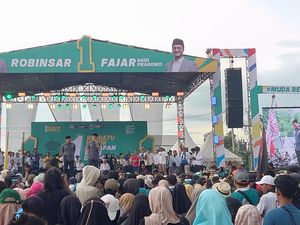 Kampanye Akbar, Cawalkot Robinsar Janji Kerja Nyata ke Warga Cilegon