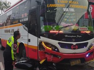 Seorang Biker Tewas Tertabrak Bus Harapan Jaya di Jalan Nasional Tulungagung