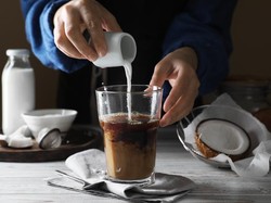 Kopi Enak Dicampur Santan yang Creamy, Begini Tips Meraciknya