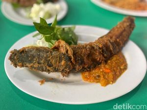 Video: Mampir ke Warung Pecel Lele Rekomendasi Google Review Video: Mampir ke Warung Pecel Lele Rekomendasi Google Review
