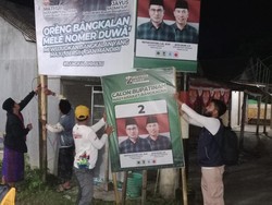 Petugas Gabungan di Bangkalan Tertibkan APK Masuk Masa Tenang Pemilu