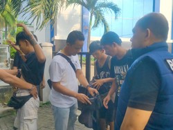 Turis Jepang Dipalak Saat Naik Angkot Bogor, Puluhan Pengamen Langsung Diamankan