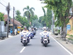 Jaga Kondusifitas, Polres Blitar Kota Patroli saat Masa Tenang Pilkada 2024 Jaga Kondusifitas, Polres Blitar Kota Patroli saat Masa Tenang Pilkada 2024