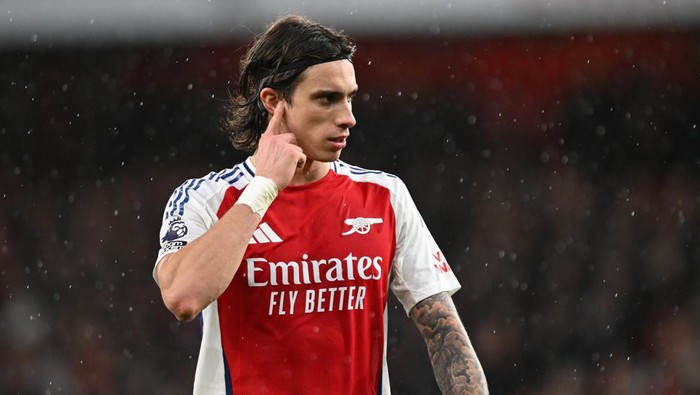 Riccardo Calafiori LONDON, ENGLAND - NOVEMBER 23: Riccardo Calafiori of Arsenal during the Premier League match between Arsenal FC and Nottingham Forest FC at Emirates Stadium on November 23, 2024 in London, England. (Photo by Stuart MacFarlane/Arsenal FC via Getty Images)